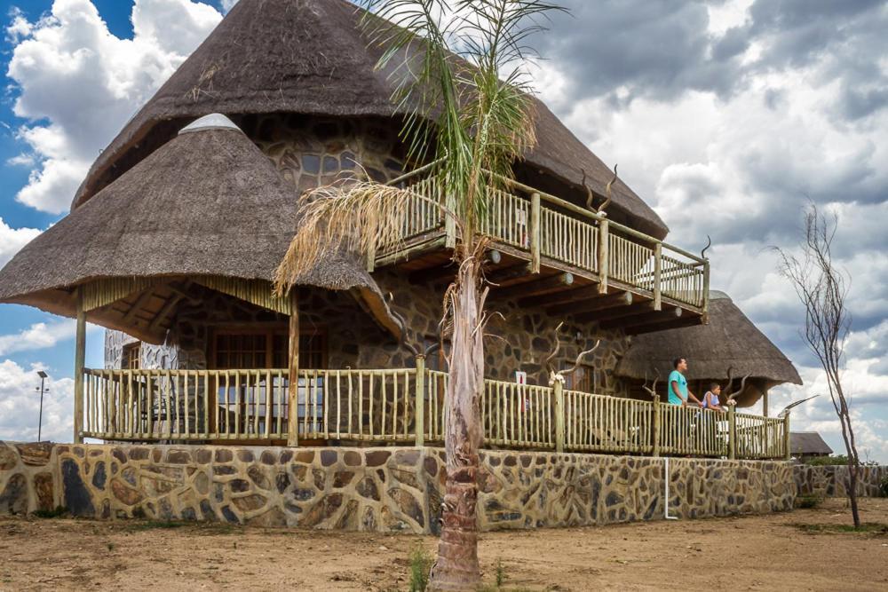 Big Valley Game Lodge Lobatse Zewnętrze zdjęcie